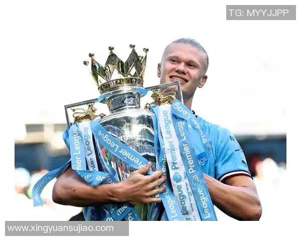 2025年足球现役球星实力排行榜 前十名球员综合分析与评价